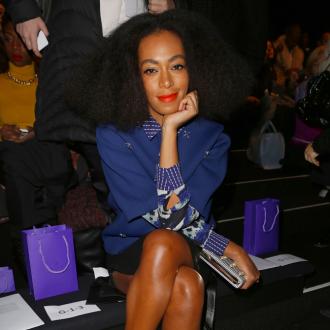 Solange Knowles' winter style is 'doing badly'
