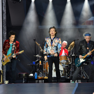 The Rolling Stones perform Aint Too Proud to Beg for the first time since 2007