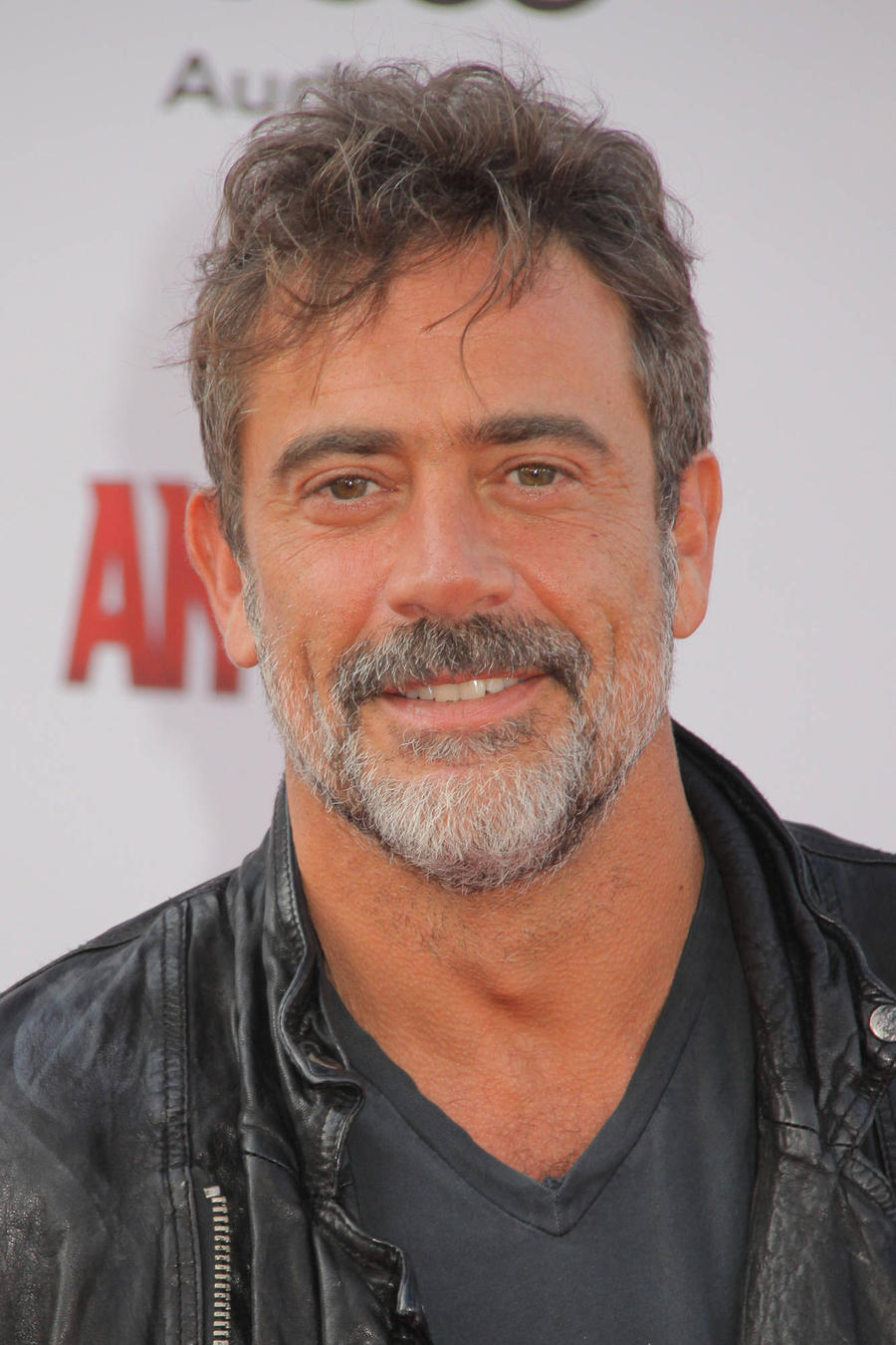 Jeffrey Dean Morgan - The premiere of 'The Possession' held at ArcLight ...