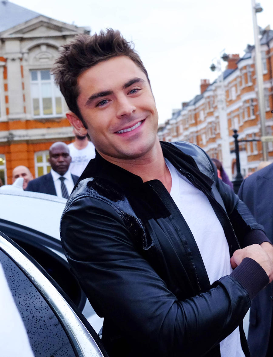 Seth Rogen 'Bummed' Zac Efron Skipped Out On Neighbors 2 Premiere